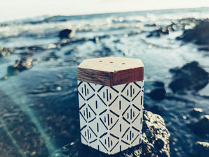 SUNRISE WOODEN SHAKER - SALT AND PEPPER