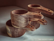 Load image into Gallery viewer, NATURAL WOOD MEASURING CUP SET