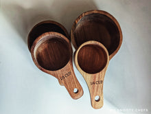 Load image into Gallery viewer, NATURAL WOOD MEASURING CUP SET